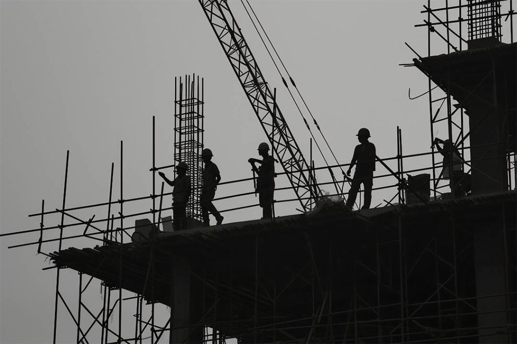 _monochrome-scene-depicting-life-workers-construction-industry-site